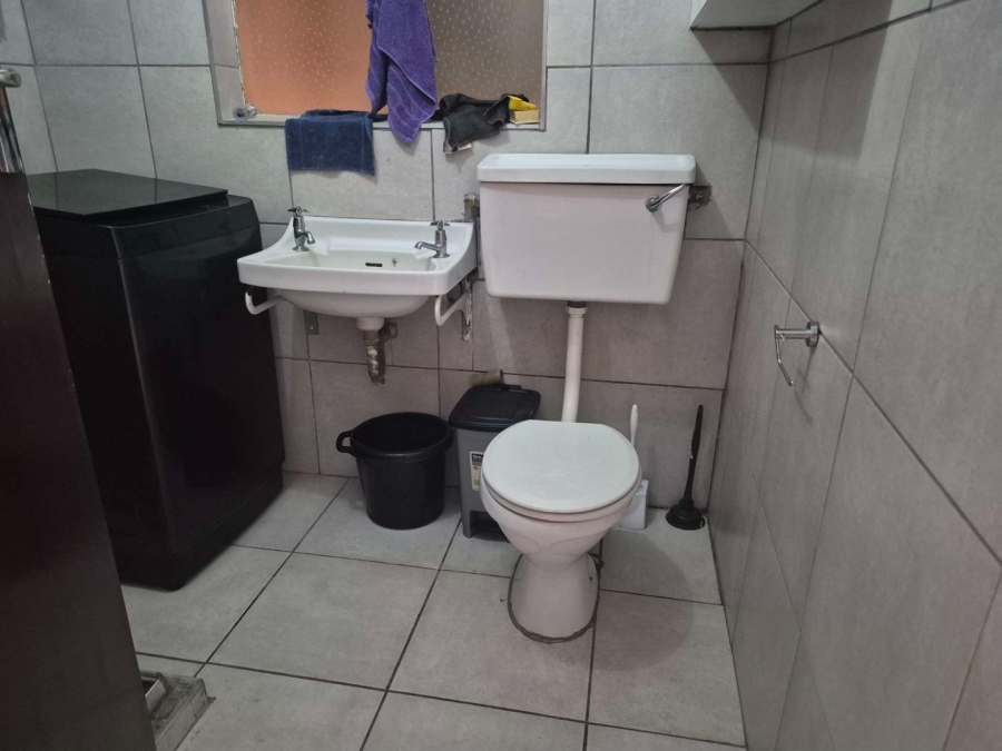 2 Bedroom Property for Sale in Port Elizabeth Central Eastern Cape